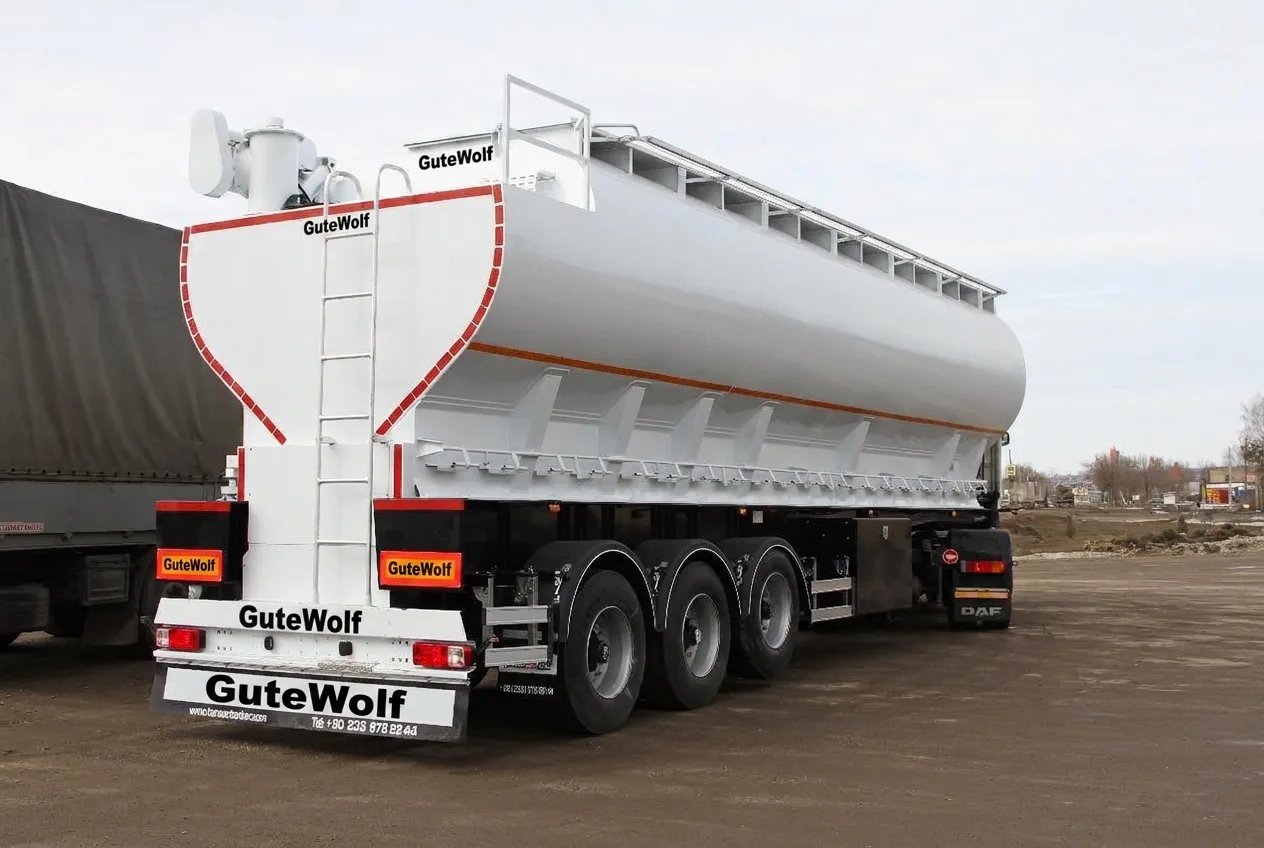 Кормовоз GuteWolf со шнековой выгрузкой 50 м³ (алюминий) — фото 3