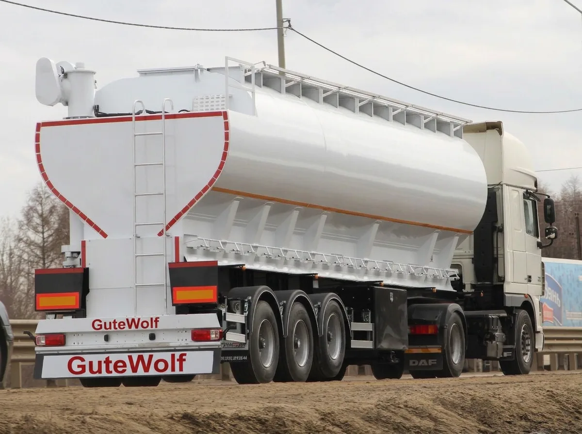 Кормовоз GuteWolf со шнековой выгрузкой 50 м³ (алюминий) — фото 4