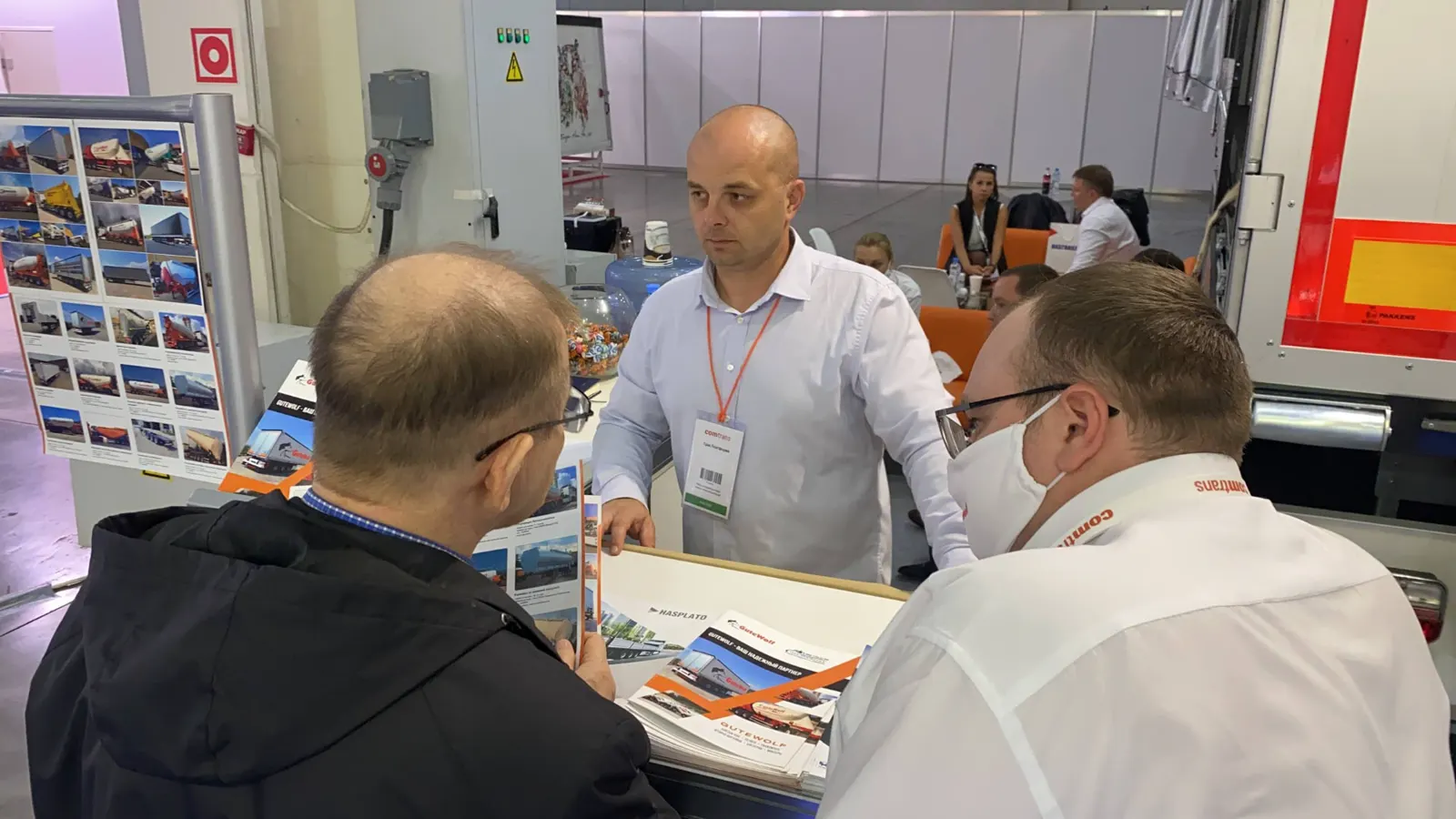 Переговоры с клиентами и каталог техники GuteWolf на COMTRANS 2021